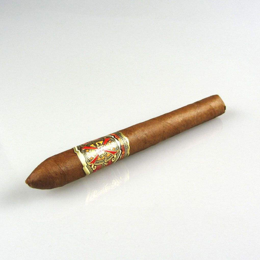 ARTURO FUENTE OPUS X PETIT LANCERO